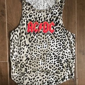 Chaser AC/DC tank